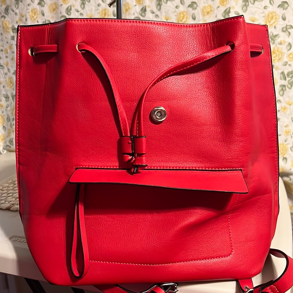 ZARA try…Red Backpack - Picture 2 of 5